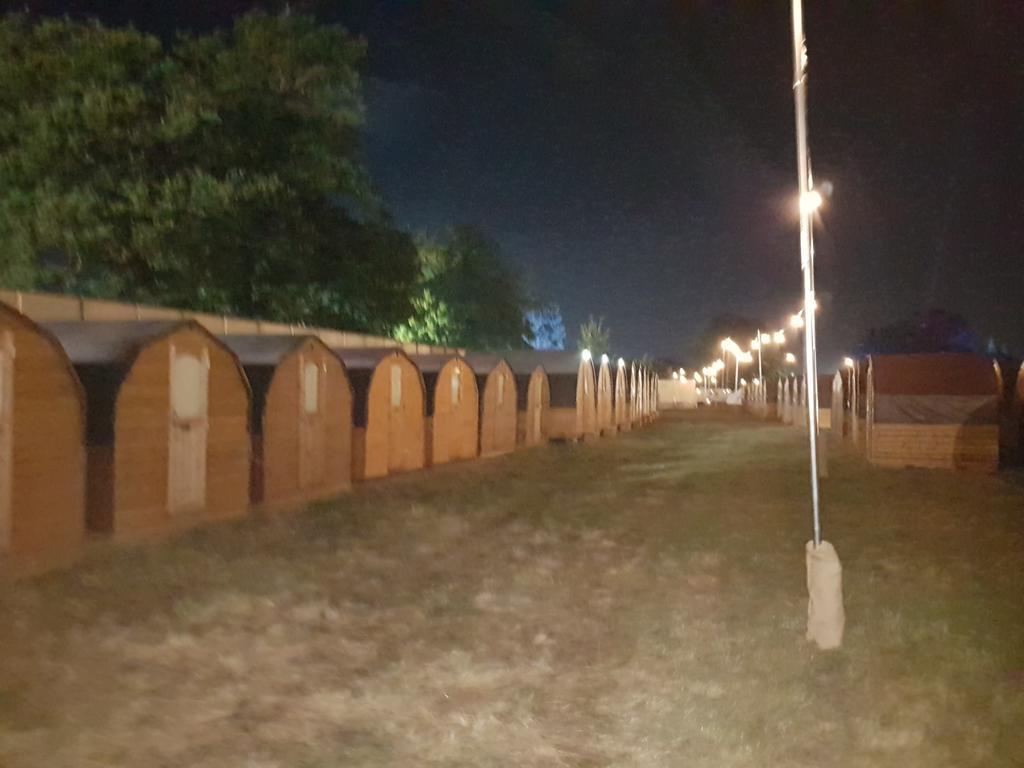 Suitehuts @ 银石 外观 照片